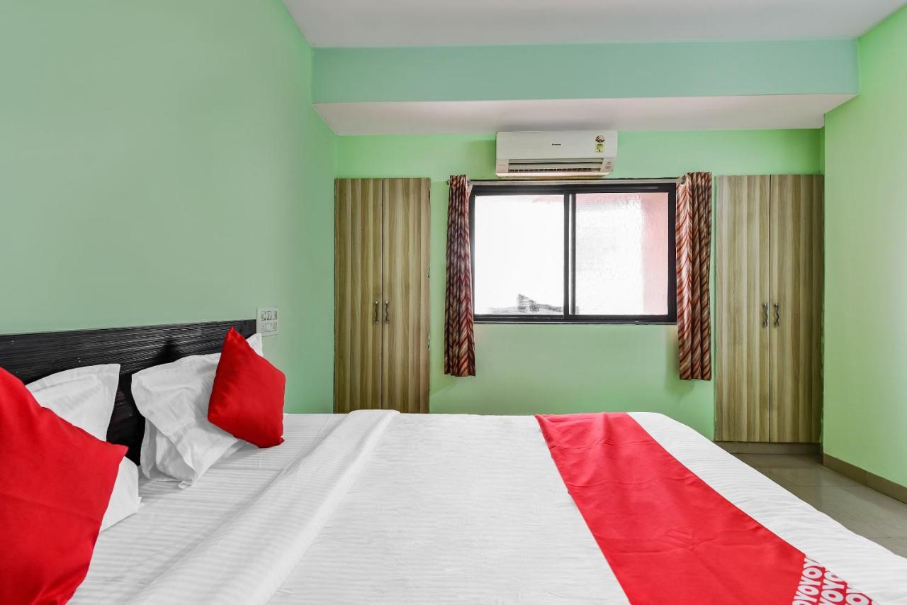 Oyo Hotel Samarth Lodge Solapur Zewnętrze zdjęcie