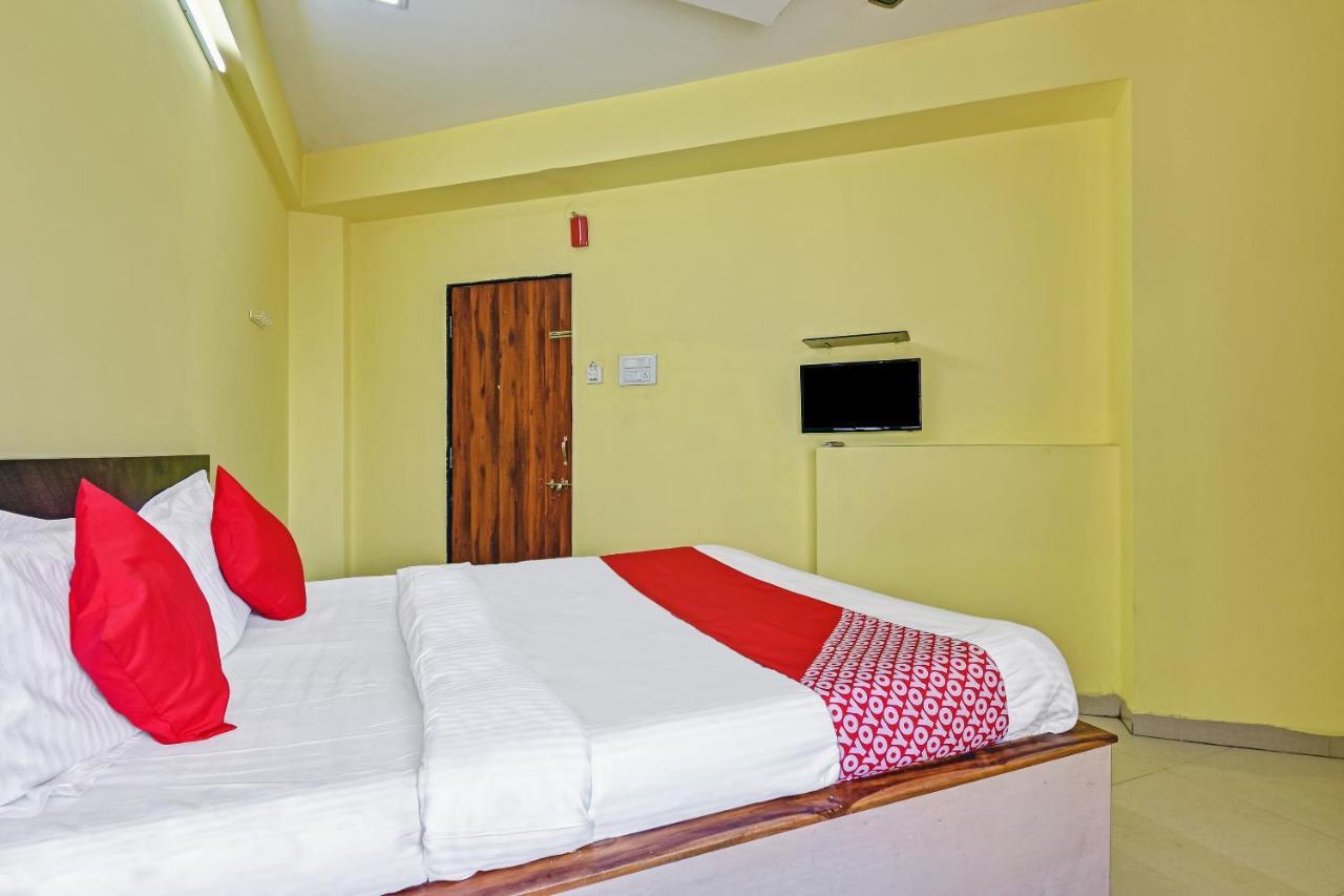 Oyo Hotel Samarth Lodge Solapur Zewnętrze zdjęcie