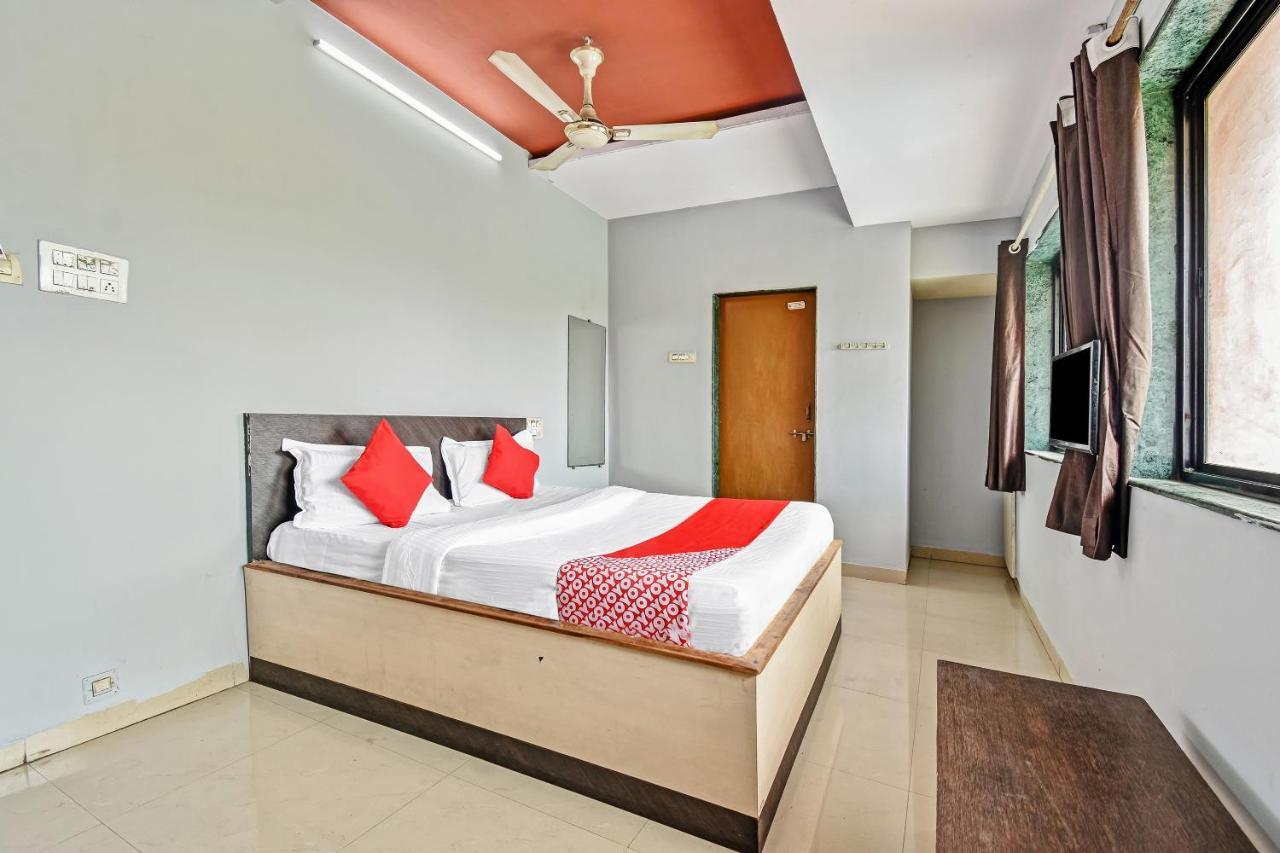 Oyo Hotel Samarth Lodge Solapur Zewnętrze zdjęcie